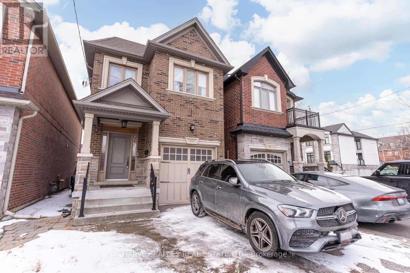 797 OXFORD STREET — Toronto (Mimico), Ontario - Photo 5 of 36