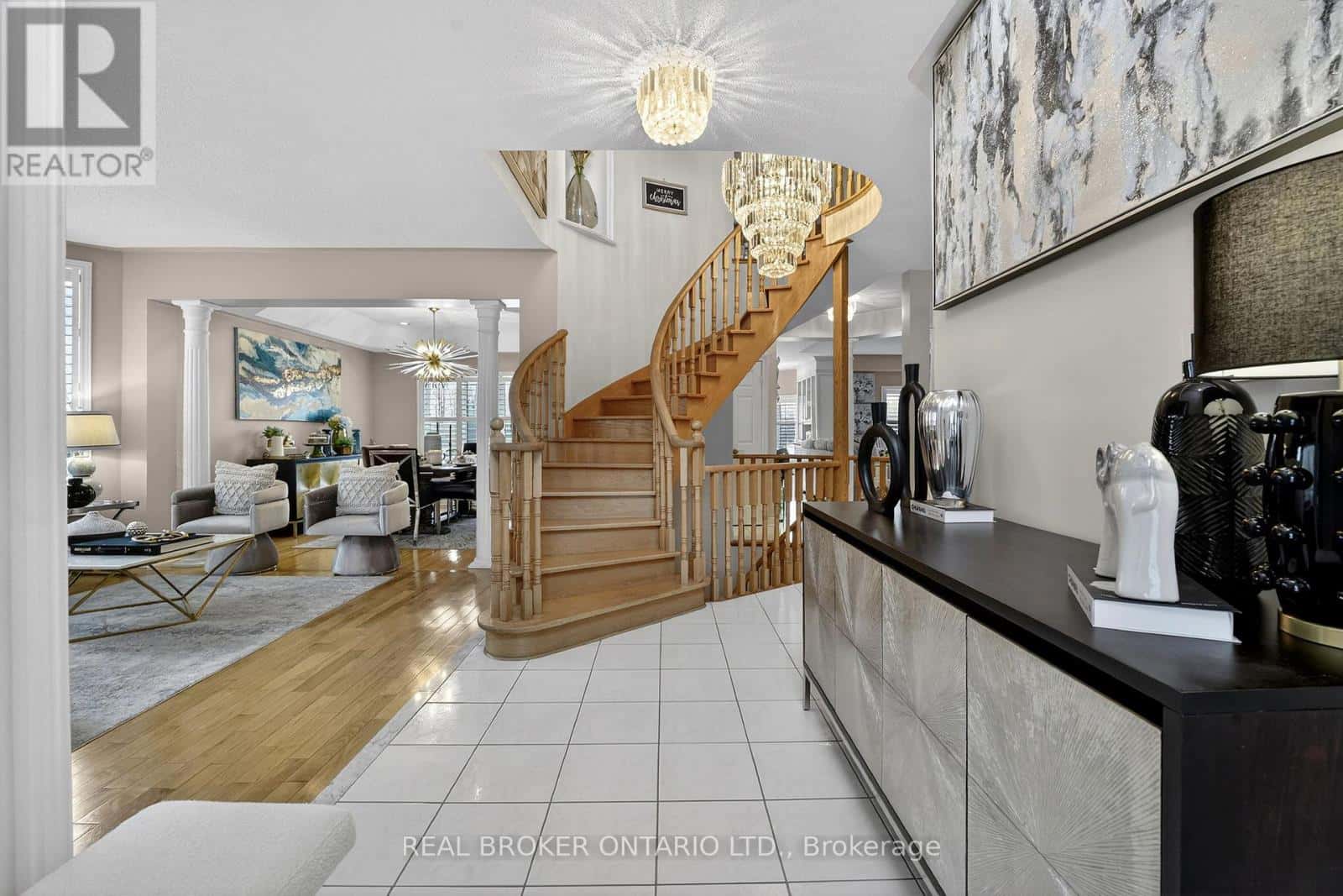 39 PINEBROOK CIRCLE — Caledon, Ontario - Photo 3 of 50