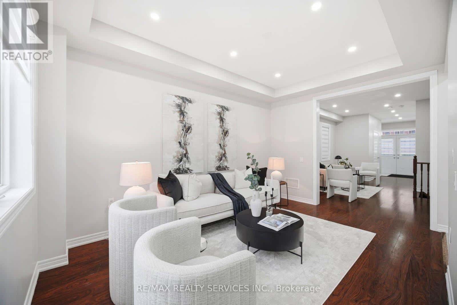 26 DEER RIDGE TRAIL — Caledon, Ontario - Photo 2 of 50