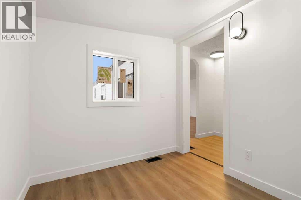 9713 102 Avenue — Clairmont, Alberta - Photo 4 of 25