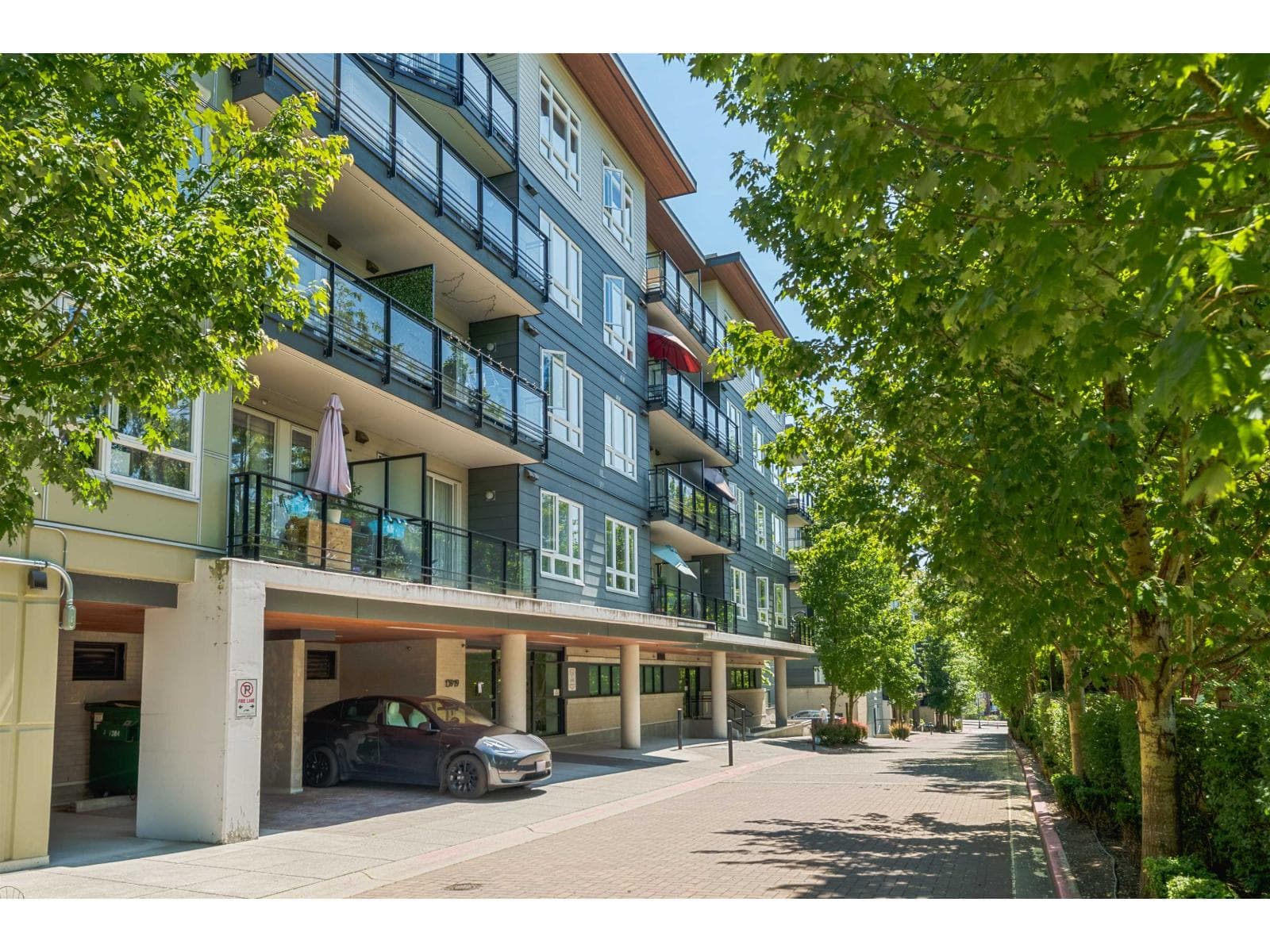 410 13919 FRASER HIGHWAY — Surrey, British Columbia - Main photo