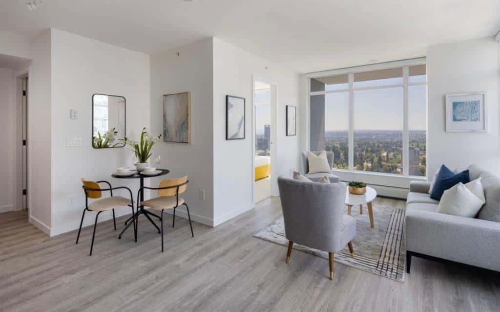 3211 13350 CENTRAL AVENUE — Surrey, British Columbia - Photo 4 of 26