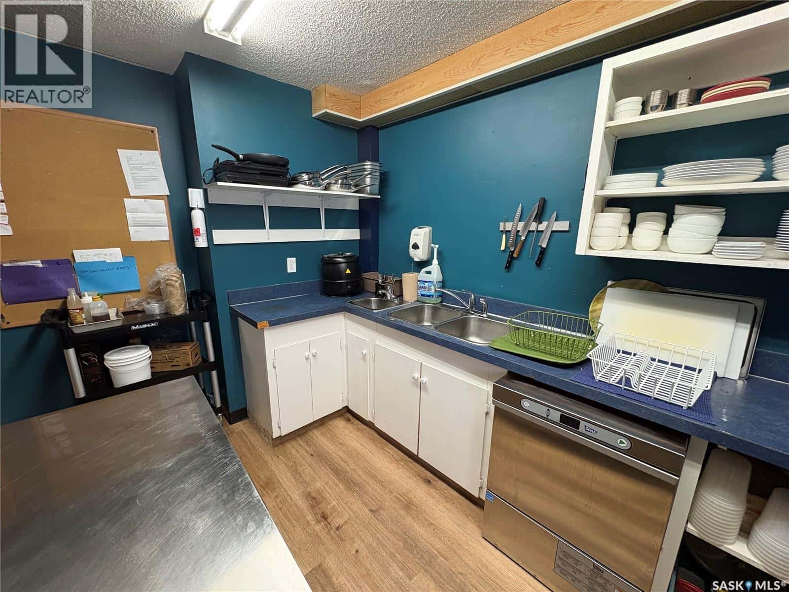 421 Main STREET S — Foam Lake, Saskatchewan - Photo 5 of 26