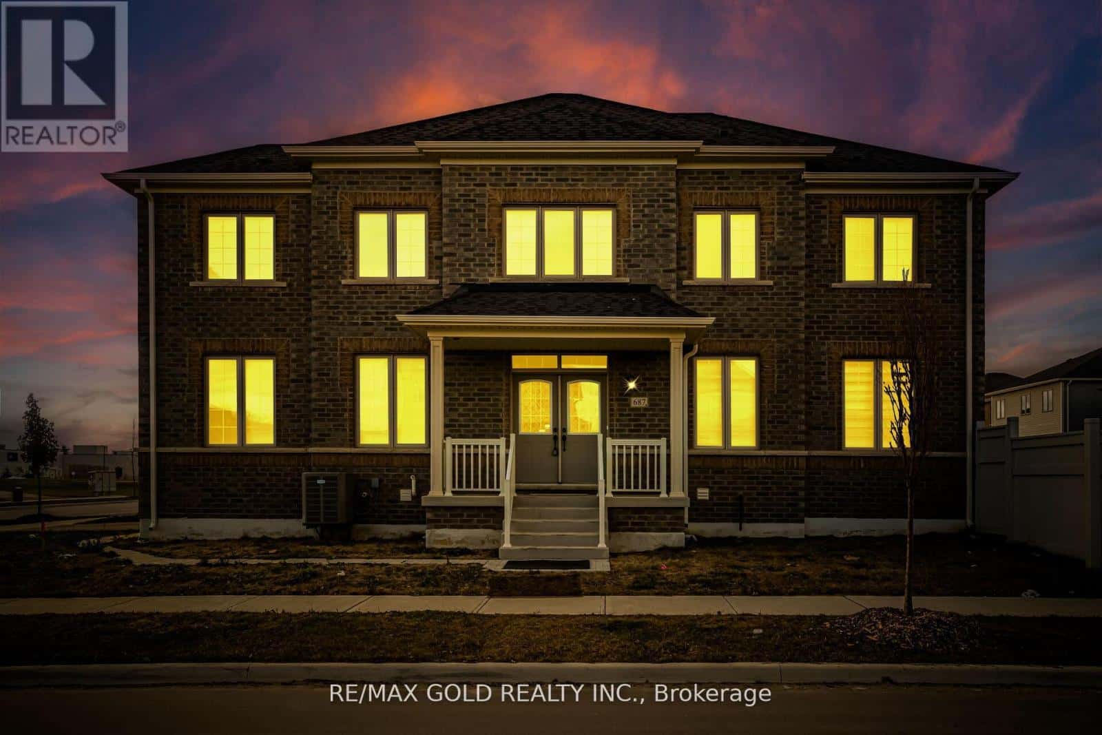 687 ANISHINAABE DRIVE — Shelburne, Ontario - Photo 2 of 49