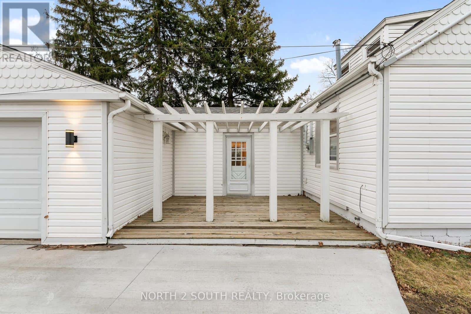 1604 BUCKINGHAM DRIVE — Windsor, Ontario - Photo 5 of 29