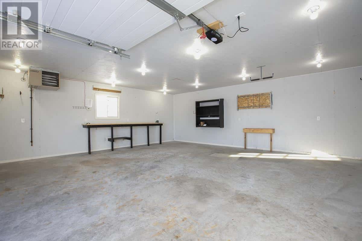 481 Lake ST — Sault Ste. Marie, Ontario - Photo 5 of 50