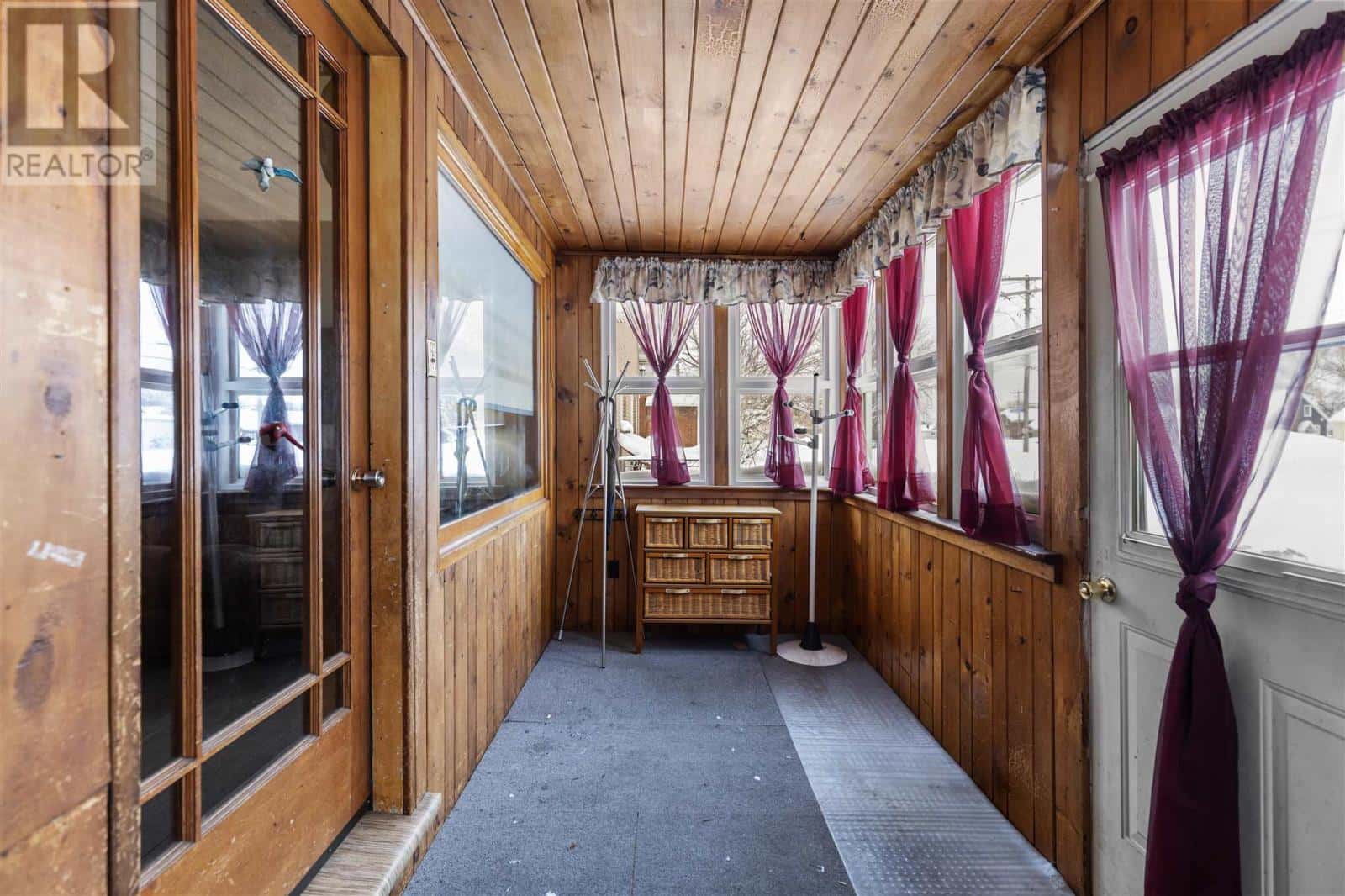 92 Wallace TER — Sault Ste. Marie, Ontario - Photo 3 of 22