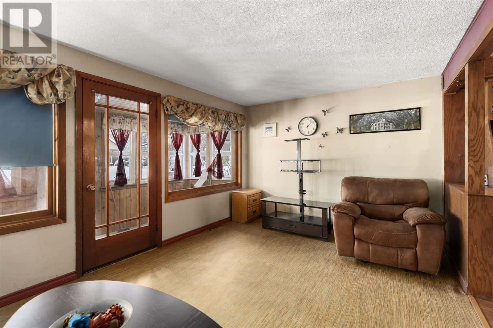 92 Wallace TER — Sault Ste. Marie, Ontario - Photo 5 of 22