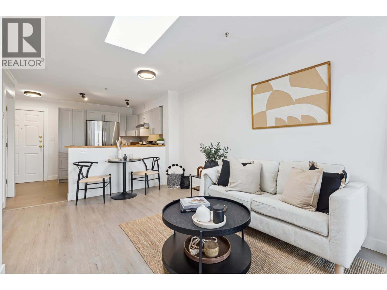 PH5 1503 W 66TH AVENUE — Vancouver, British Columbia - Photo 3 of 18