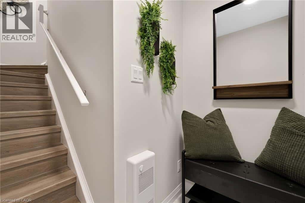 410 NORTHFIELD Drive W Unit# E16 — Waterloo, Ontario - Photo 5 of 24