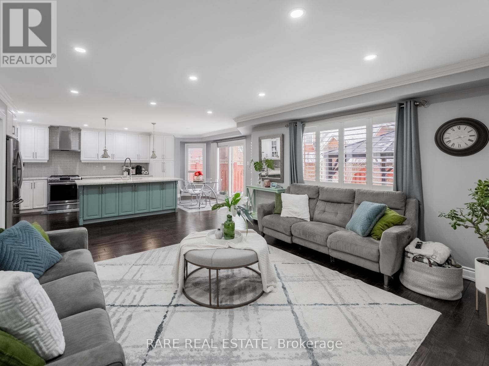 33 SOUTHBEND DRIVE — Brampton (Snelgrove), Ontario - Main photo