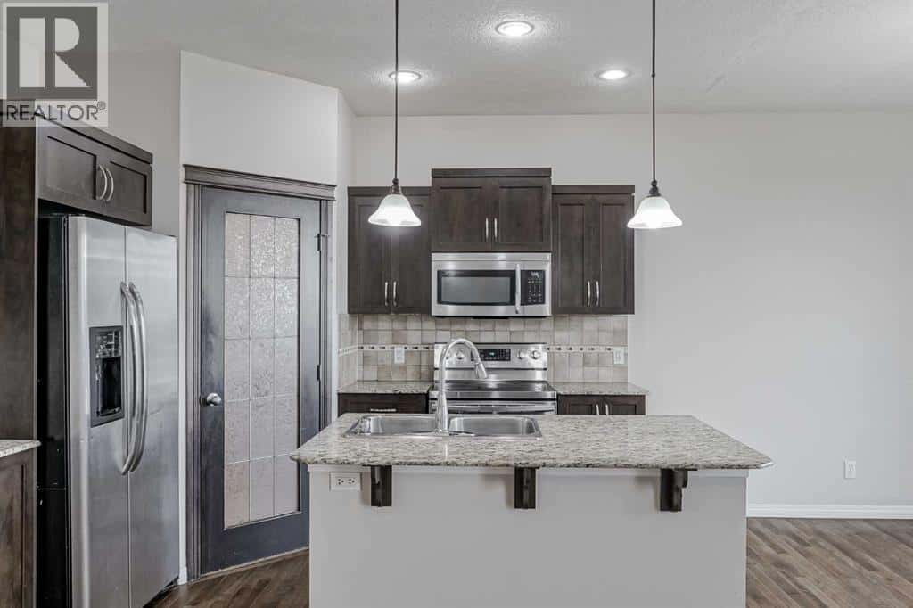 206 Pantego View NW — Calgary, Alberta - Photo 3 of 50