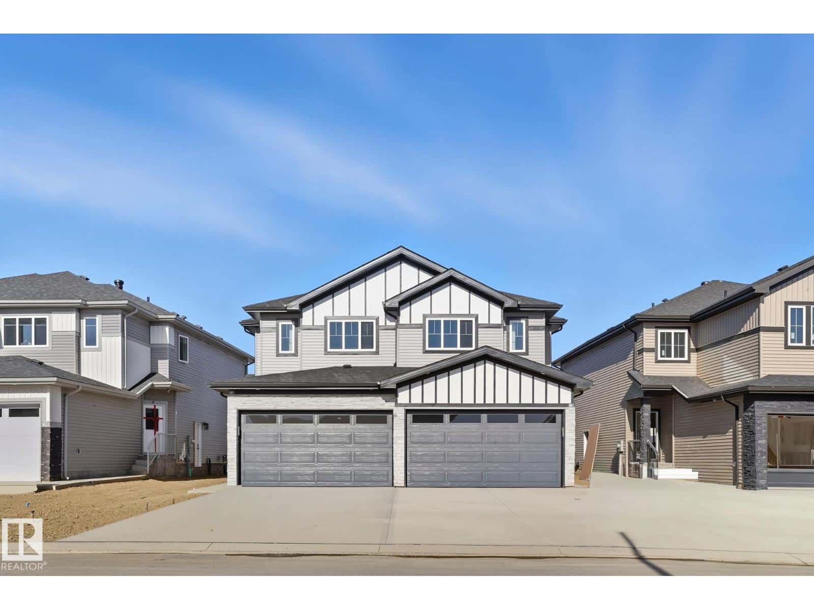 116 Spring LI — Spruce Grove, Alberta - Photo 2 of 16