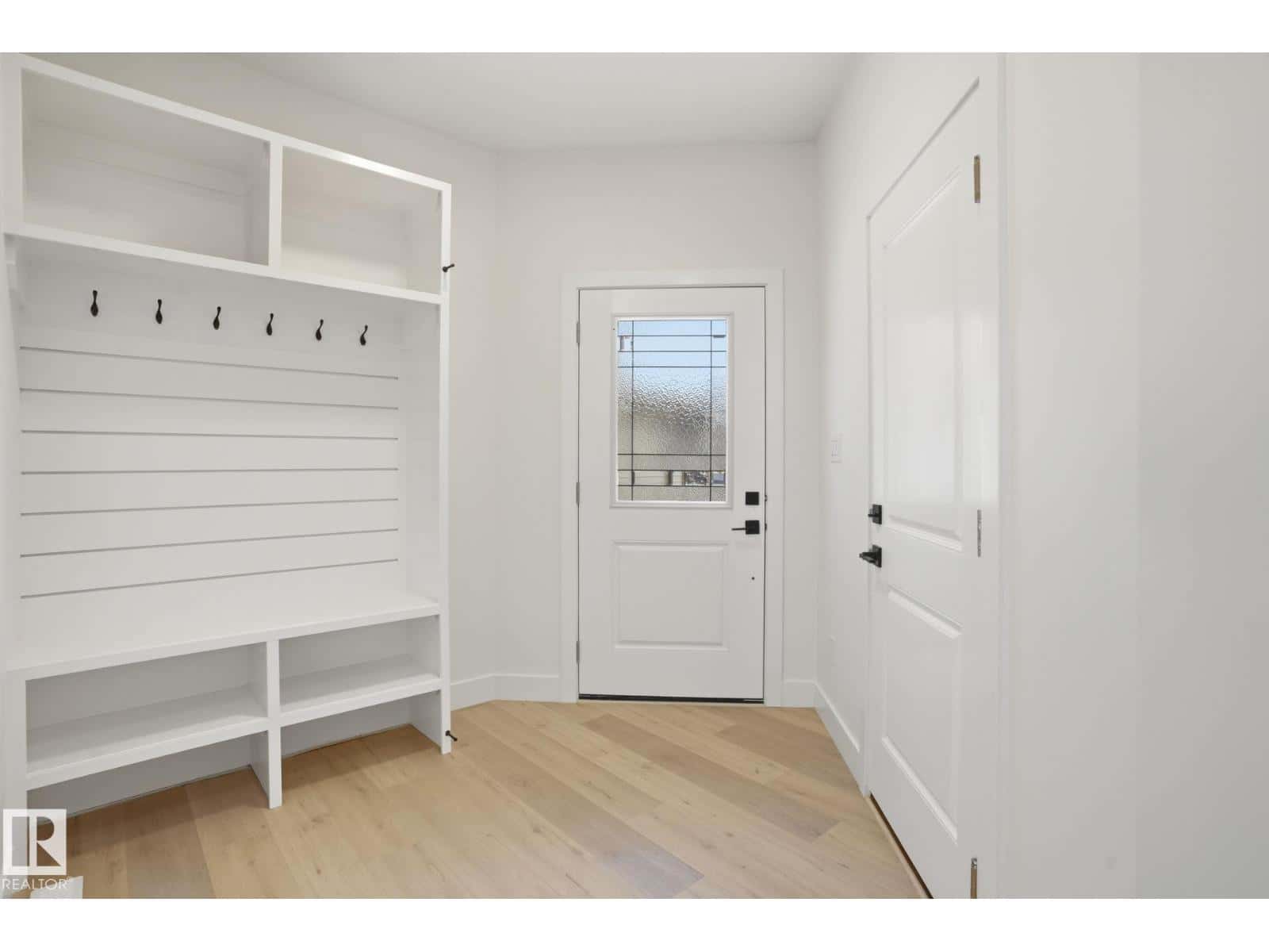 116 Spring LI — Spruce Grove, Alberta - Photo 4 of 16