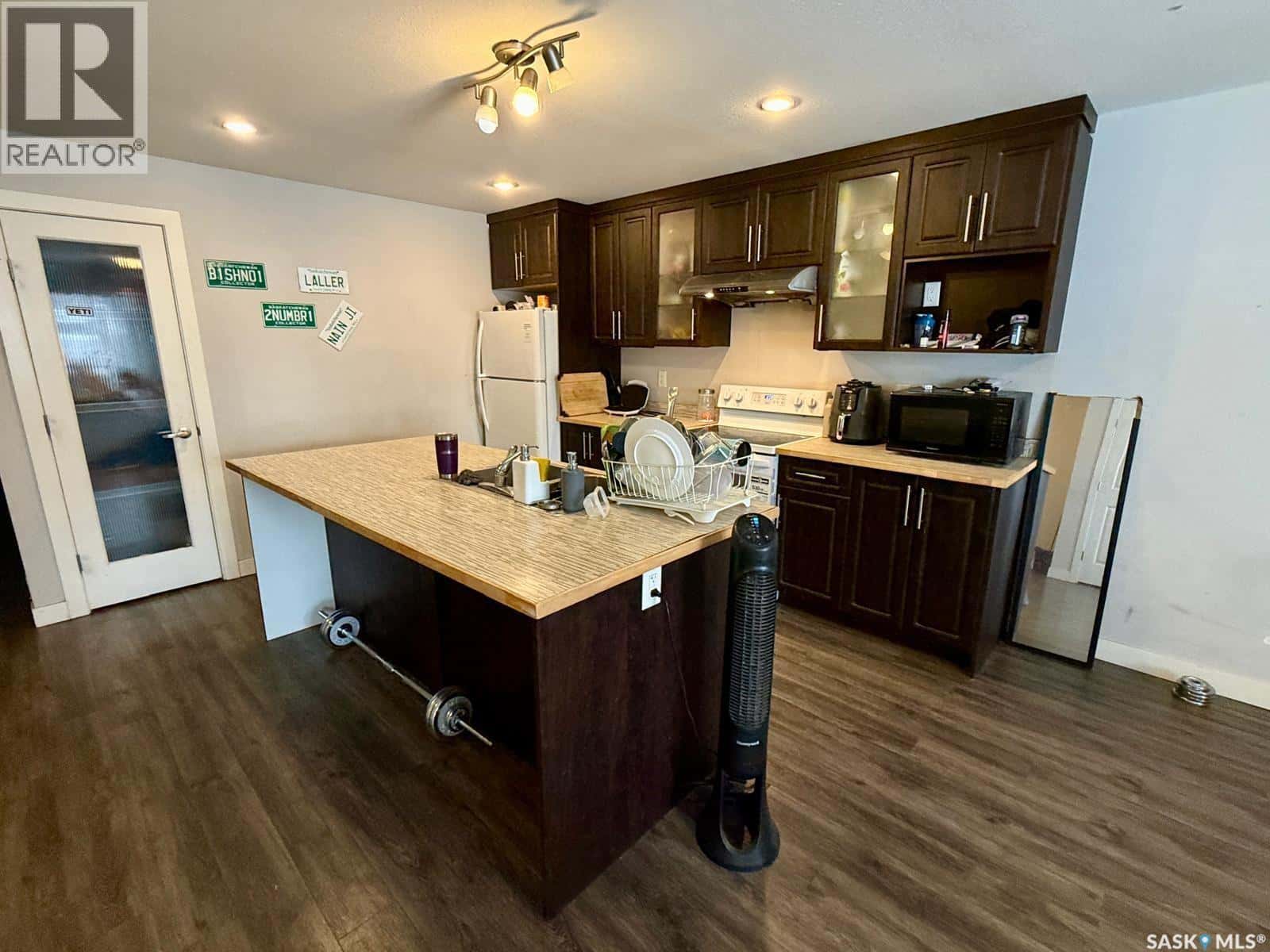 2260 Montreal STREET — Regina, Saskatchewan - Photo 5 of 27