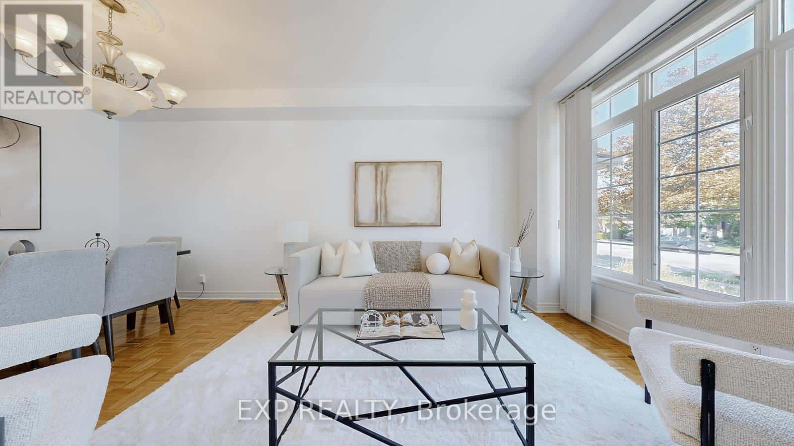 19 LA ROCCA AVENUE — Vaughan (Vellore Village), Ontario - Photo 4 of 48