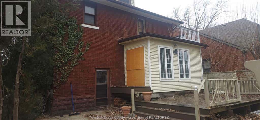 2390 Princess AVENUE — Windsor, Ontario - Photo 5 of 19