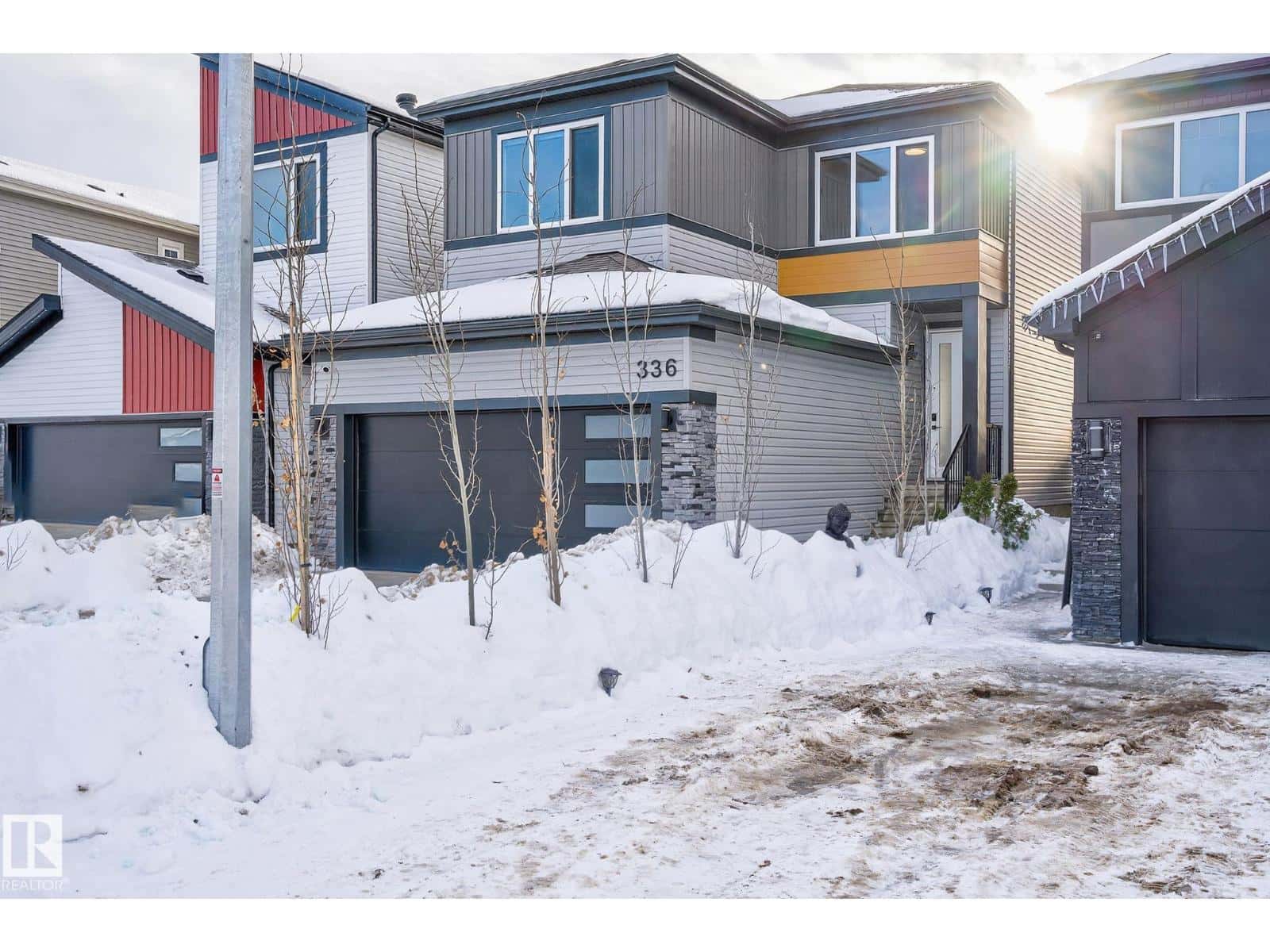 336 MEADOWVIEW DR — Fort Saskatchewan, Alberta - Photo 2 of 72