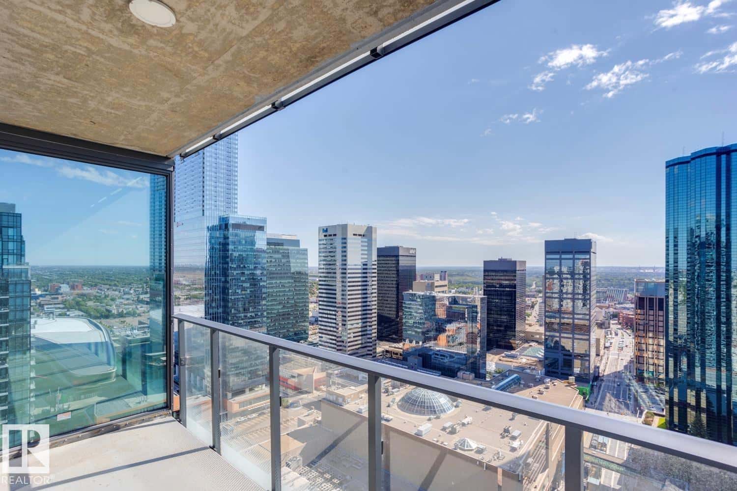 #3303 10180 103 ST NW — Edmonton, Alberta - Photo 4 of 40