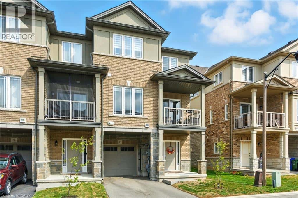 9 LAGUNA VILLAGE Crescent — Hannon, Ontario - Photo 2 of 46