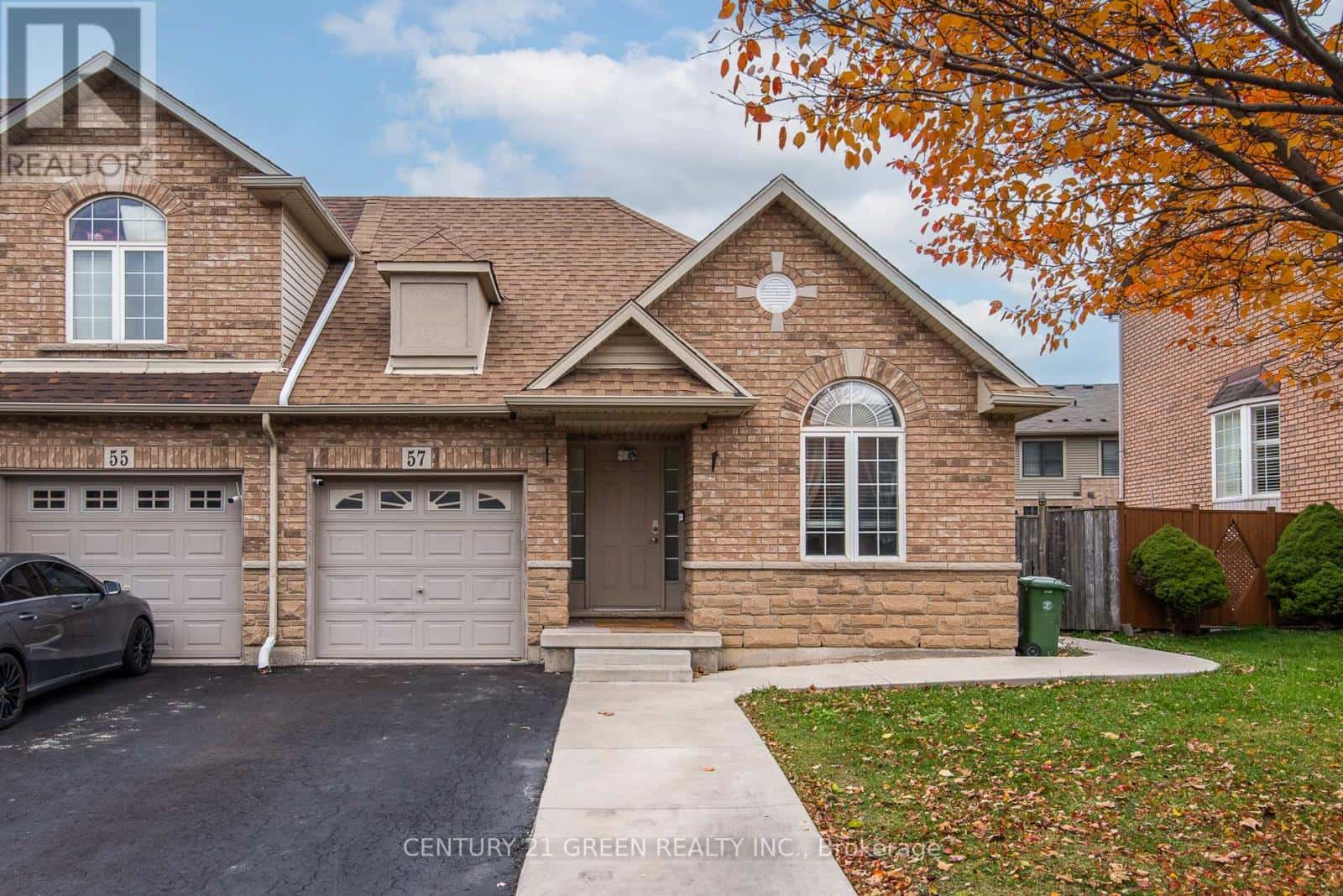 57 HANNON CRESCENT — Hamilton, Ontario - Photo 2 of 50