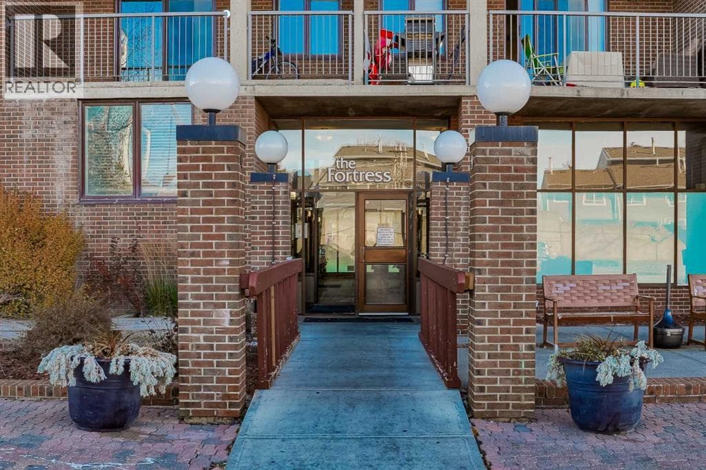 514, 4944 Dalton Drive NW — Calgary, Alberta - Main photo