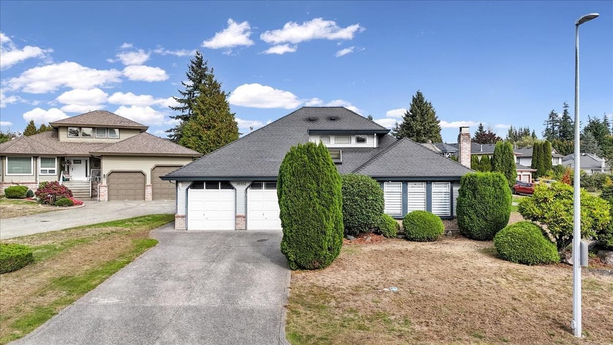 10552 WOODGLEN CLOSE — Surrey, British Columbia - Main photo