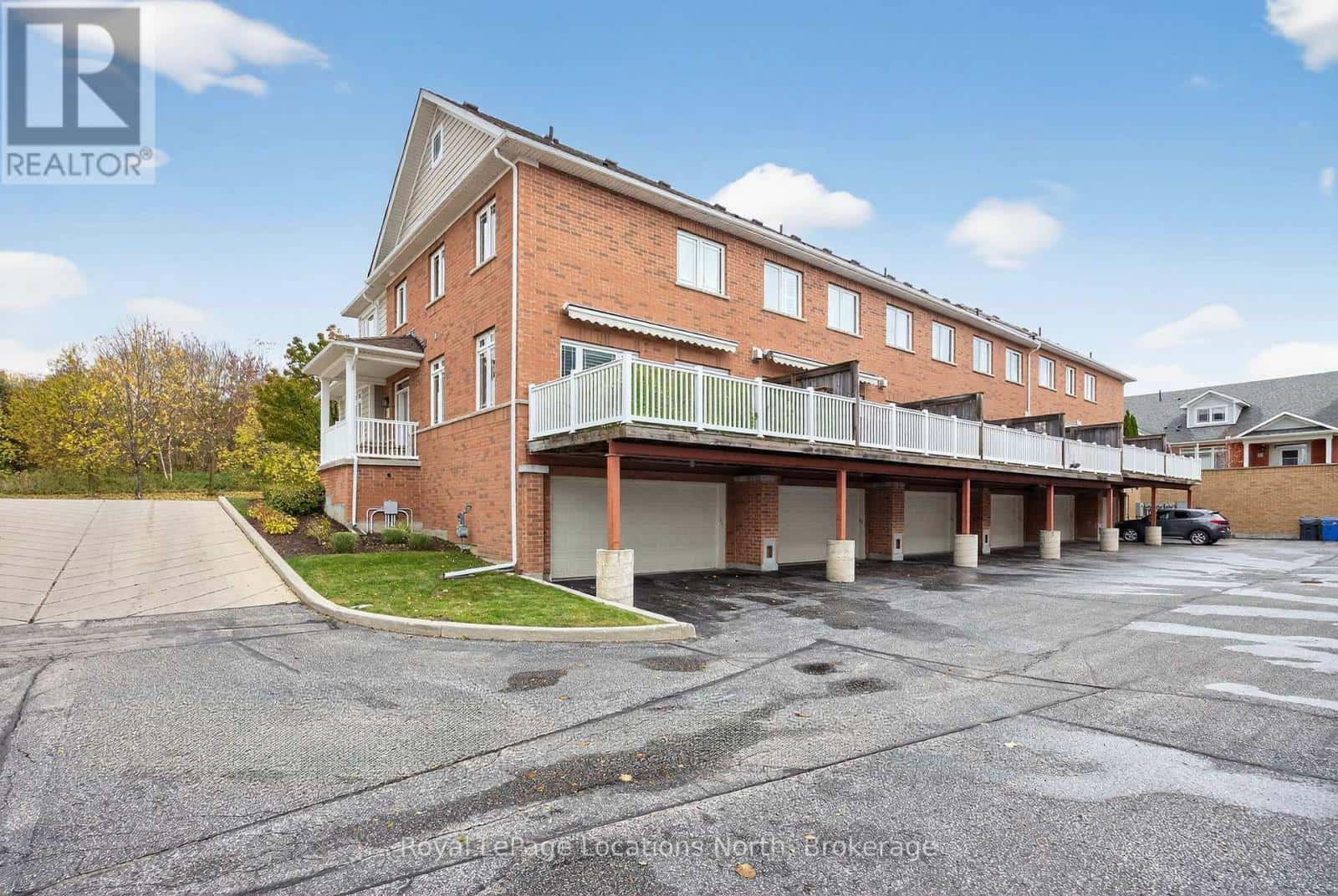 31 NORTH MAPLE STREET — Collingwood, Ontario - Photo 5 of 37