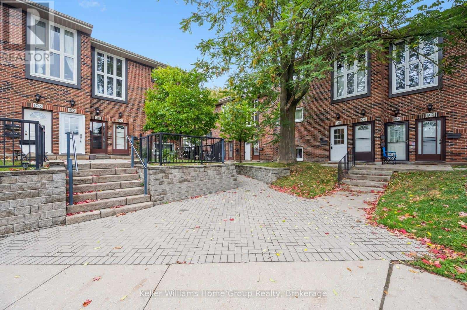 95 - 49 RHONDA ROAD — Guelph (Willow West/Sugarbush/West Acres), Ontario - Photo 2 of 36