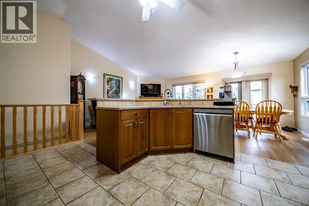 23, 8910 122 Avenue — Grande Prairie, Alberta - Photo 5 of 26