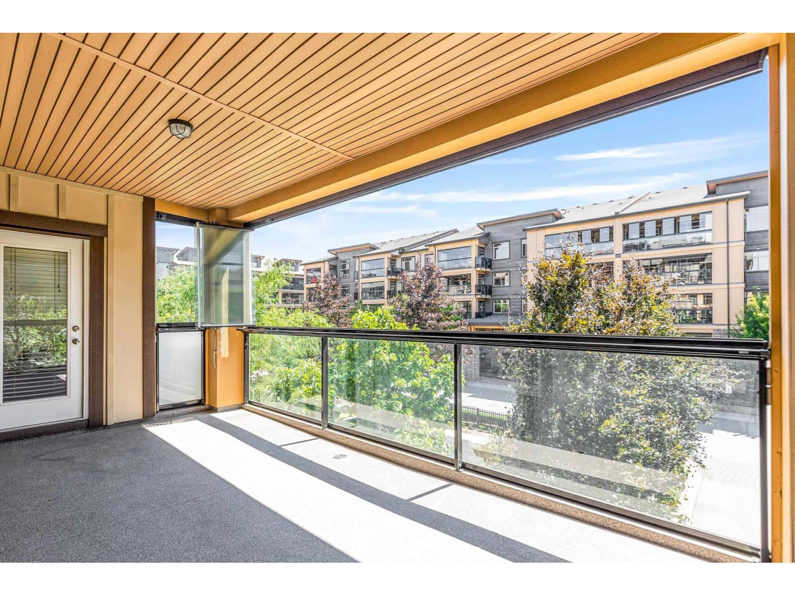 356 8258 207A STREET — Langley, British Columbia - Photo 2 of 40