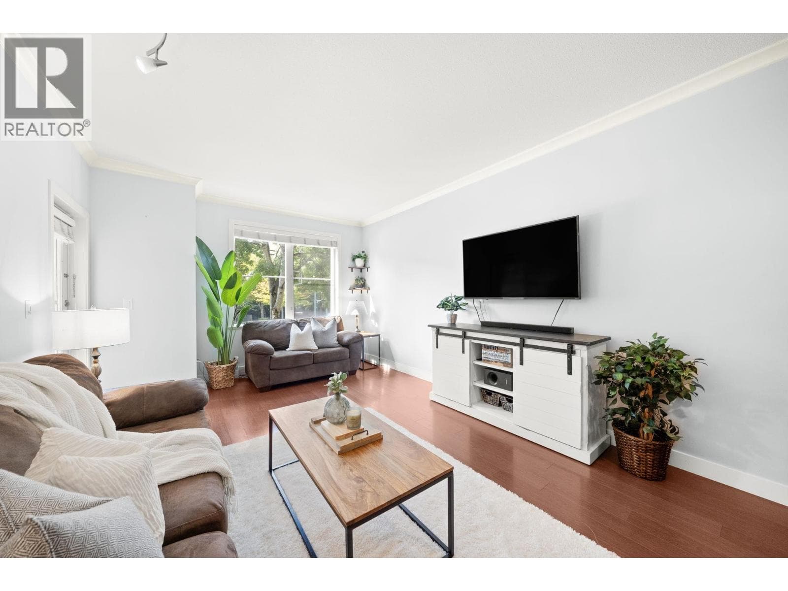 206 1375 VIEW CRESCENT — Delta, British Columbia - Main photo