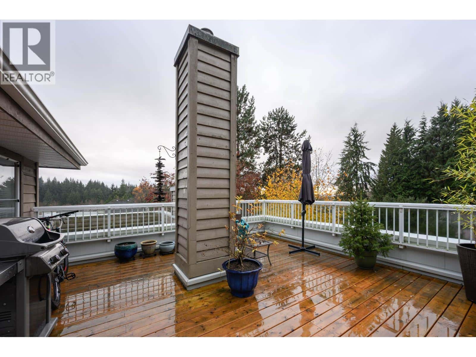 514 1000 BOWRON COURT — North Vancouver, British Columbia - Photo 2 of 38