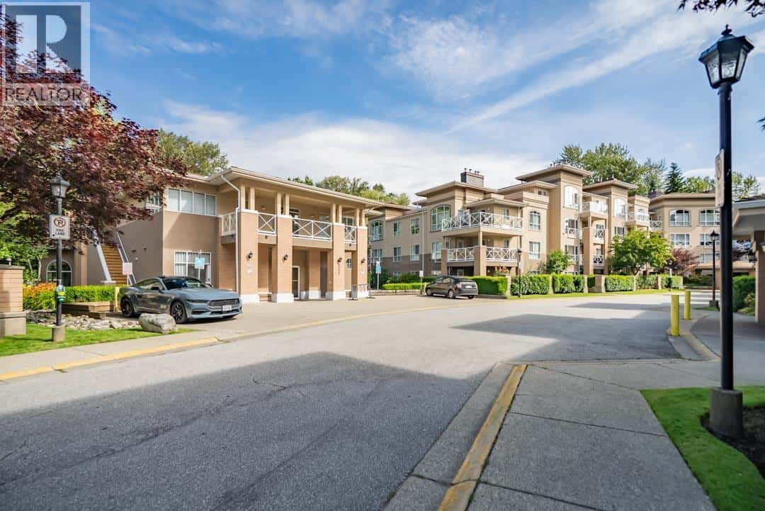 308 2551 PARKVIEW LANE — Port Coquitlam, British Columbia - Photo 4 of 25