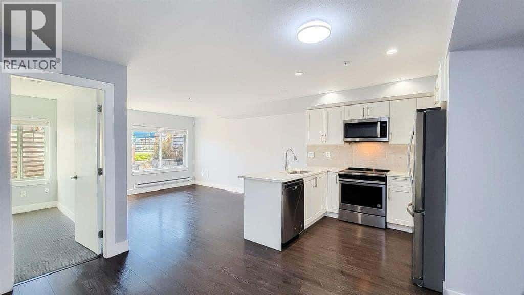 103 1990 WESTMINSTER AVENUE — Coquitlam, British Columbia - Photo 2 of 12