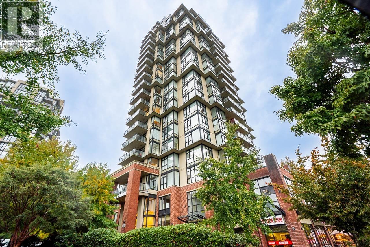 702 15 E ROYAL AVENUE — New Westminster, British Columbia - Main photo