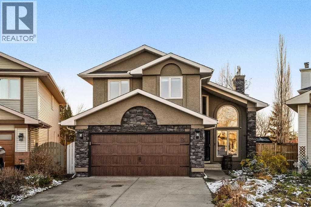 25 McKinley Bay SE — Calgary, Alberta - Main photo