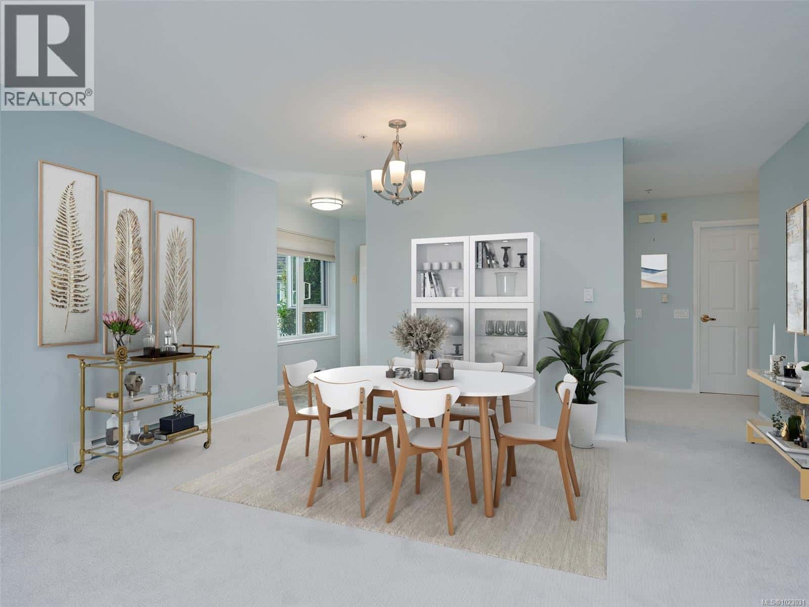 206 1521 Church Ave — Saanich, British Columbia - Photo 3 of 33