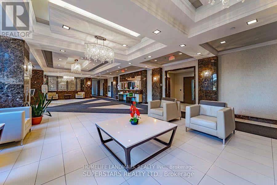 803 - 372 HIGHWAY 7 EAST ROAD — Richmond Hill (Doncrest), Ontario - Photo 3 of 7