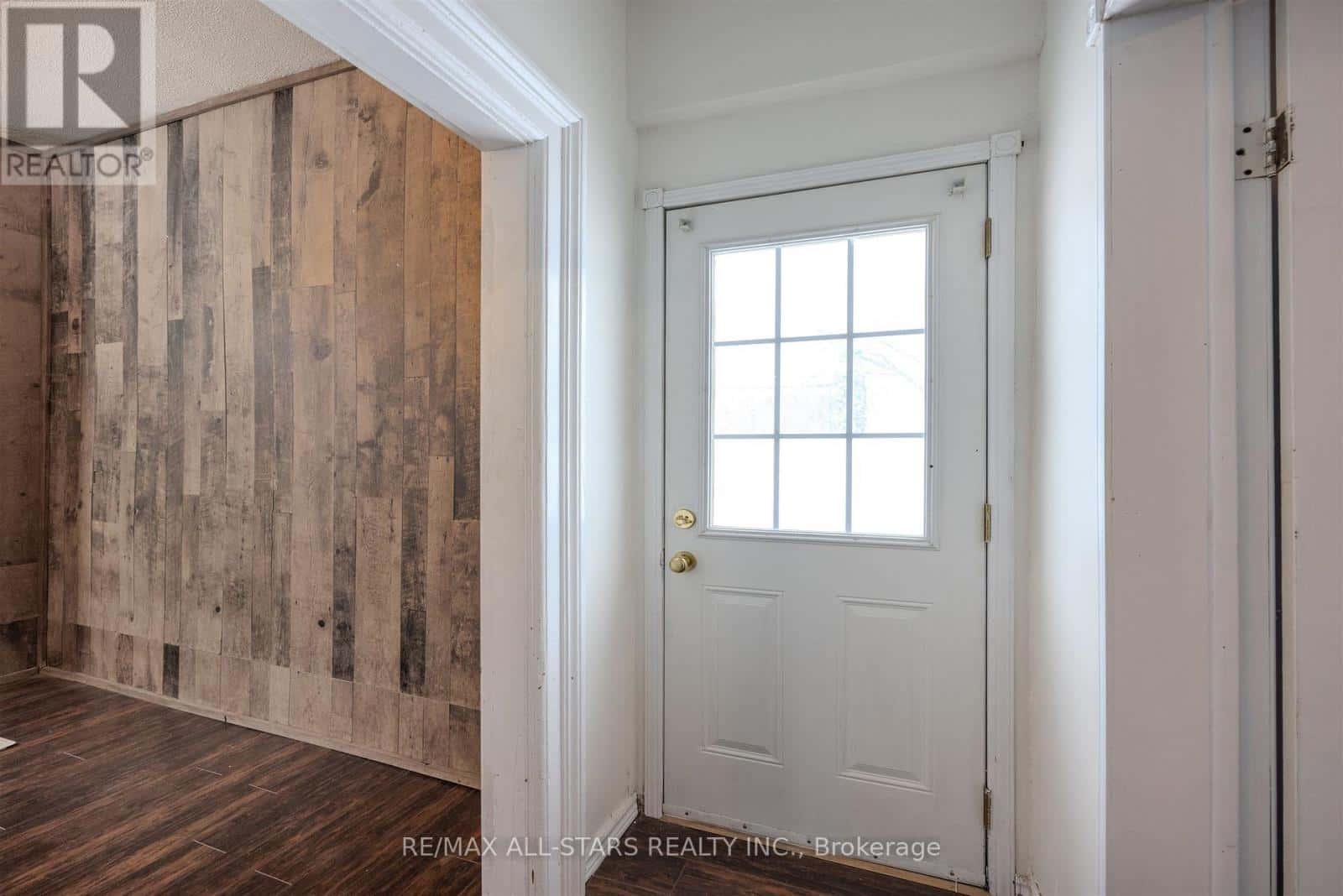 21 ALBERT STREET S — Brock (Sunderland), Ontario - Photo 5 of 39