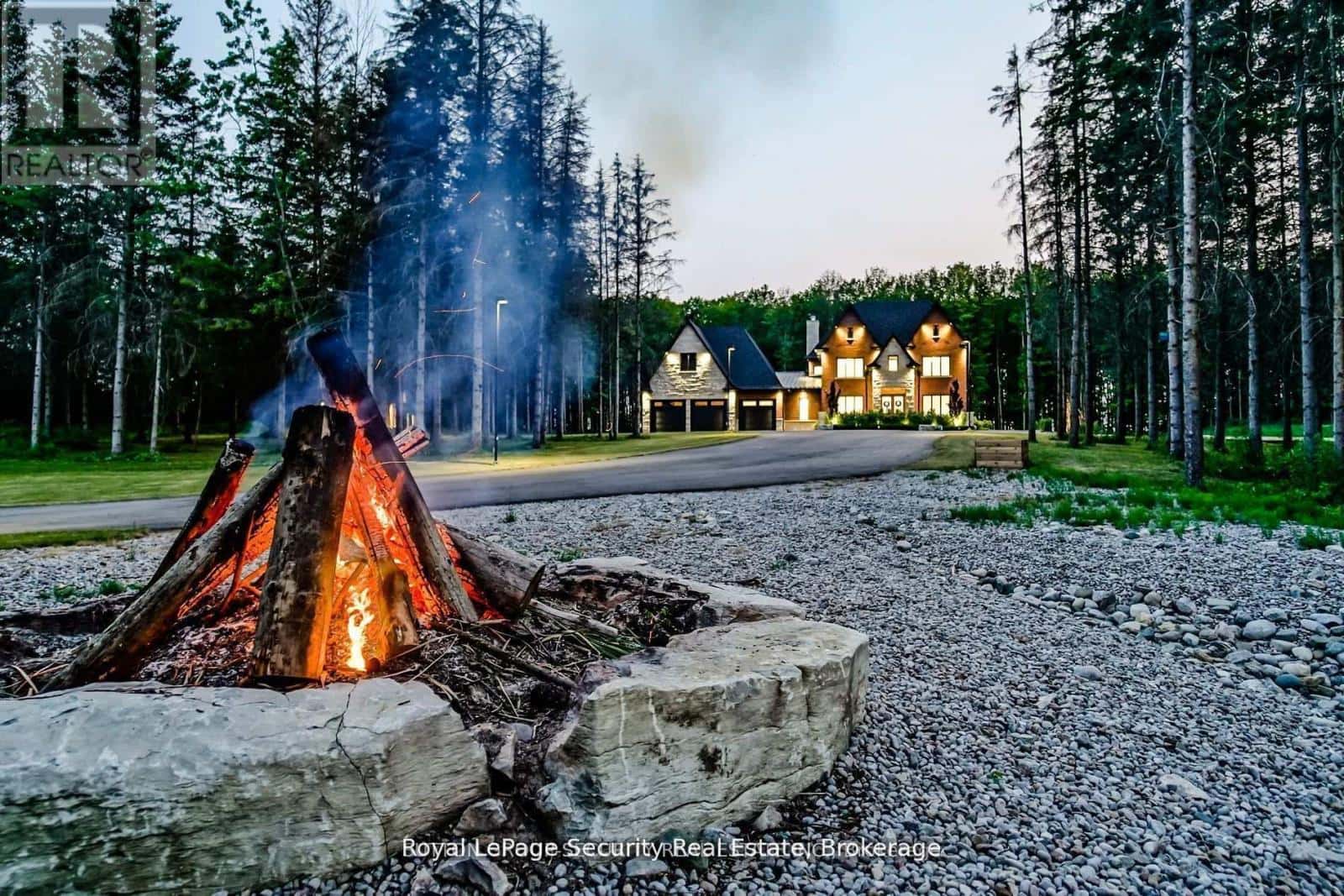 2464 15TH SIDE ROAD — New Tecumseth, Ontario - Photo 5 of 40