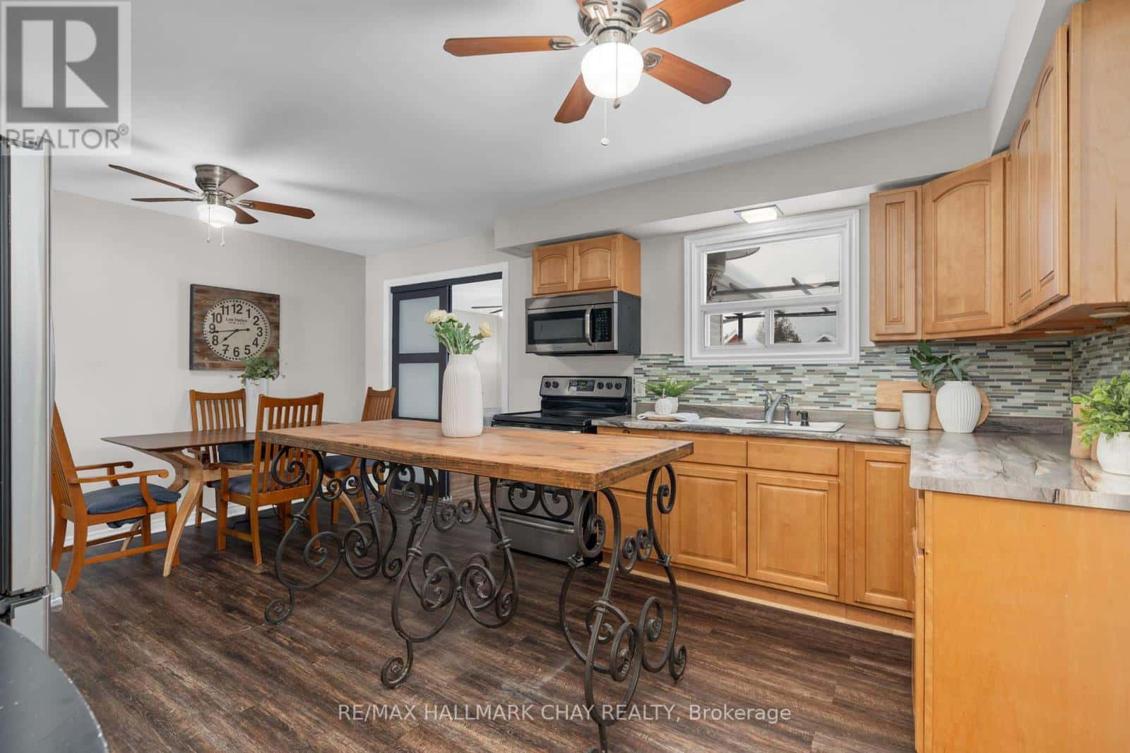 232 SUPERIOR STREET — Clearview (Stayner), Ontario - Photo 3 of 28