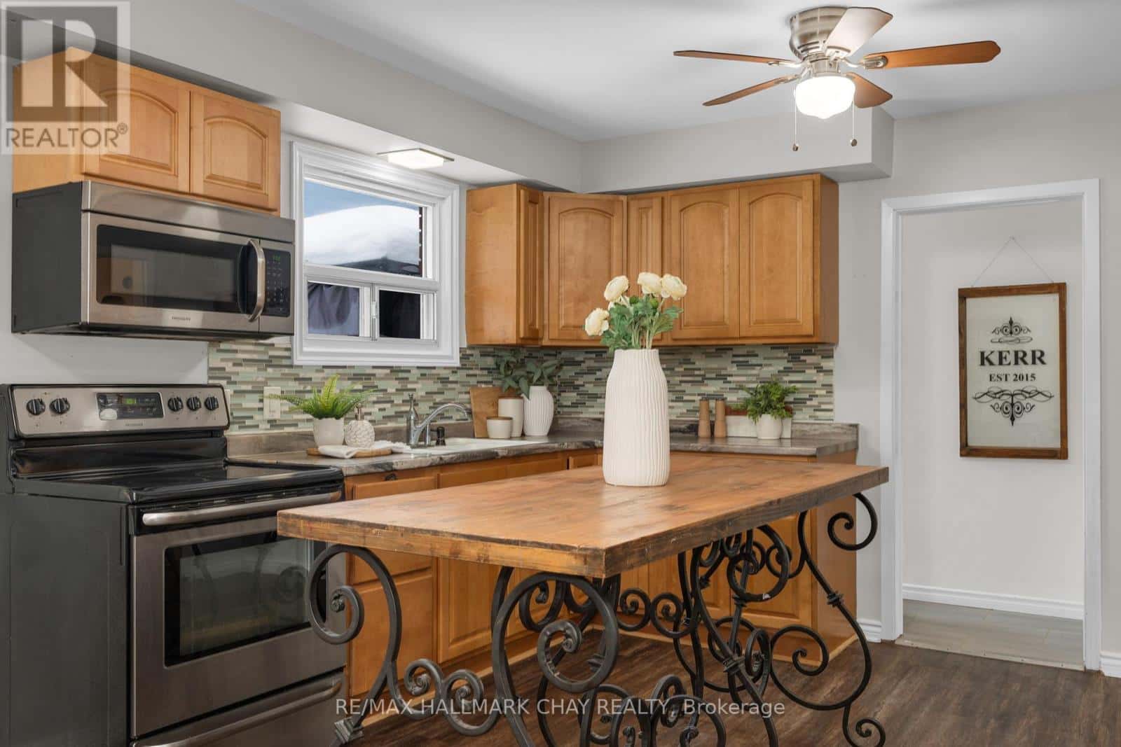 232 SUPERIOR STREET — Clearview (Stayner), Ontario - Photo 5 of 28