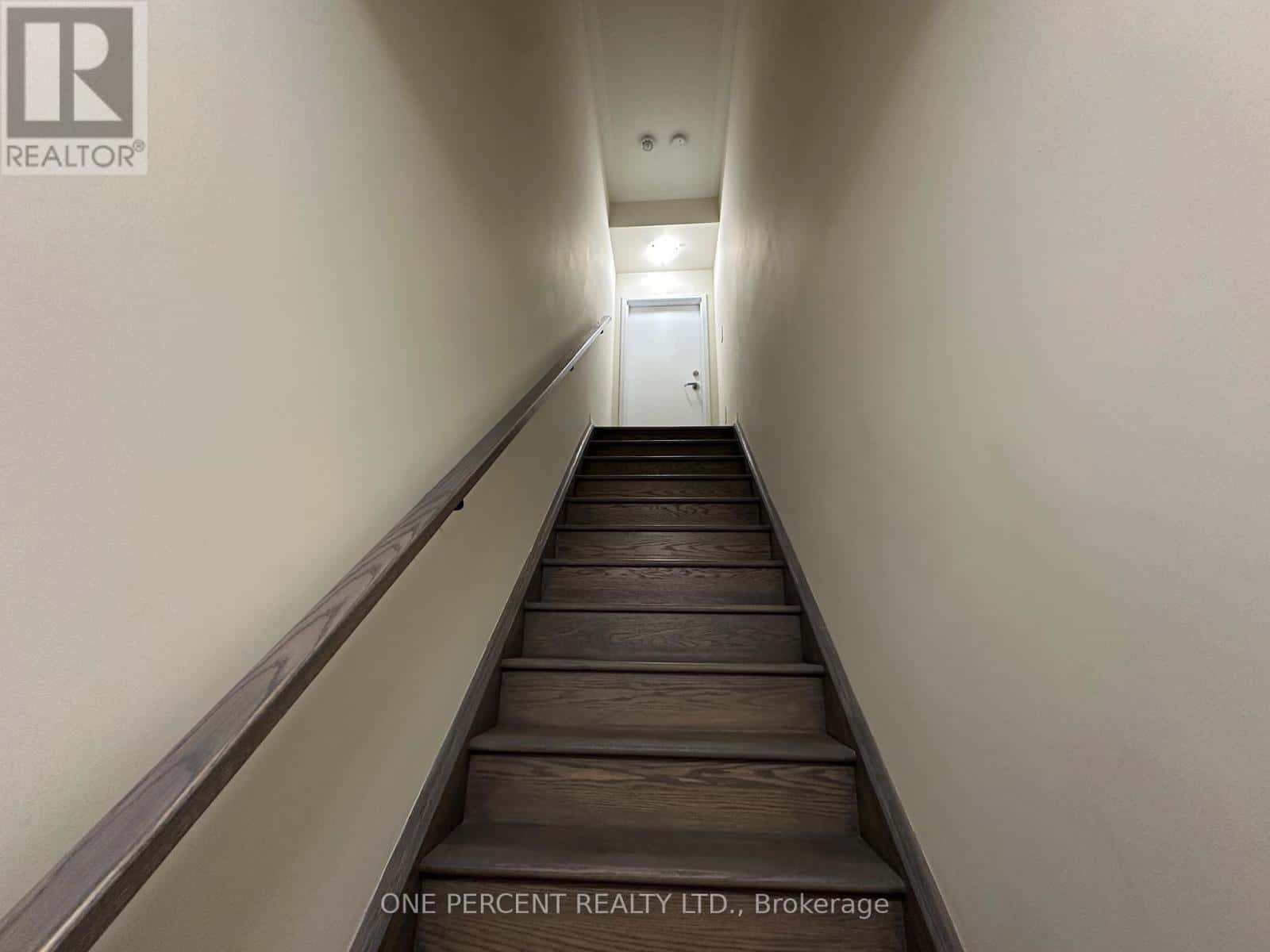 104 - 1589 ROSE WAY — Milton (CB Cobban), Ontario - Photo 4 of 32