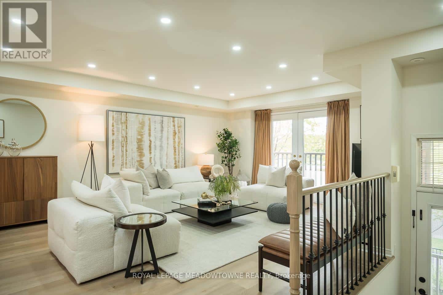 10 - 3355 THOMAS STREET — Mississauga (Churchill Meadows), Ontario - Photo 4 of 34