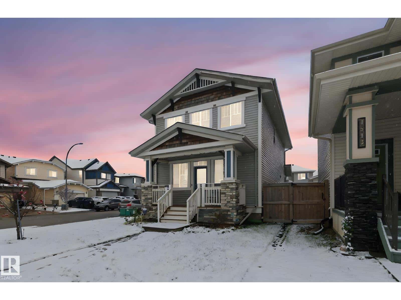 1511 Secord Rd NW — Edmonton, Alberta - Photo 3 of 51