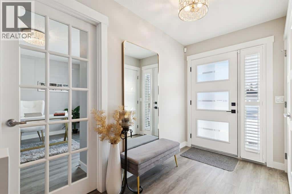 185 Riverwood Crescent — Diamond Valley, Alberta - Photo 5 of 41