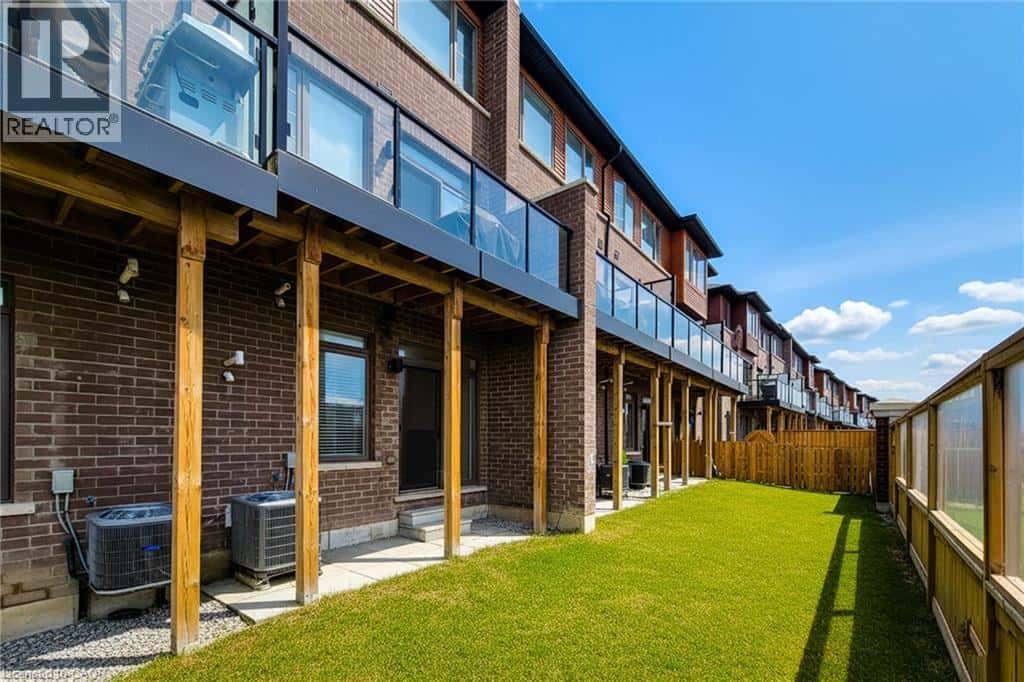 30 TIMES SQUARE Boulevard Unit# 228 — Stoney Creek, Ontario - Photo 4 of 38