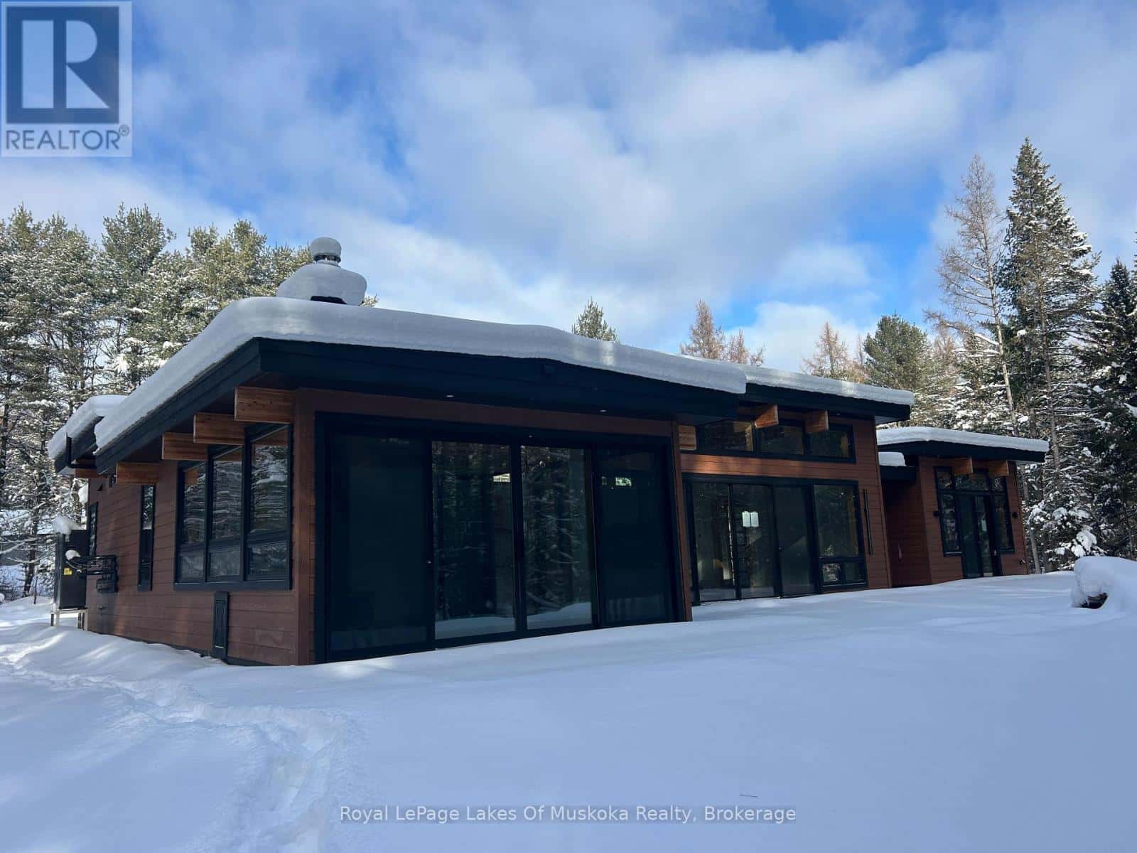 286 CLEARWATER LAKE ROAD — Huntsville (Stephenson), Ontario - Photo 3 of 22