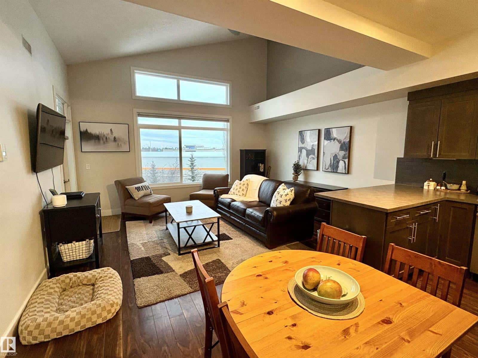 #302 279 Wye RD — Sherwood Park, Alberta - Photo 2 of 25